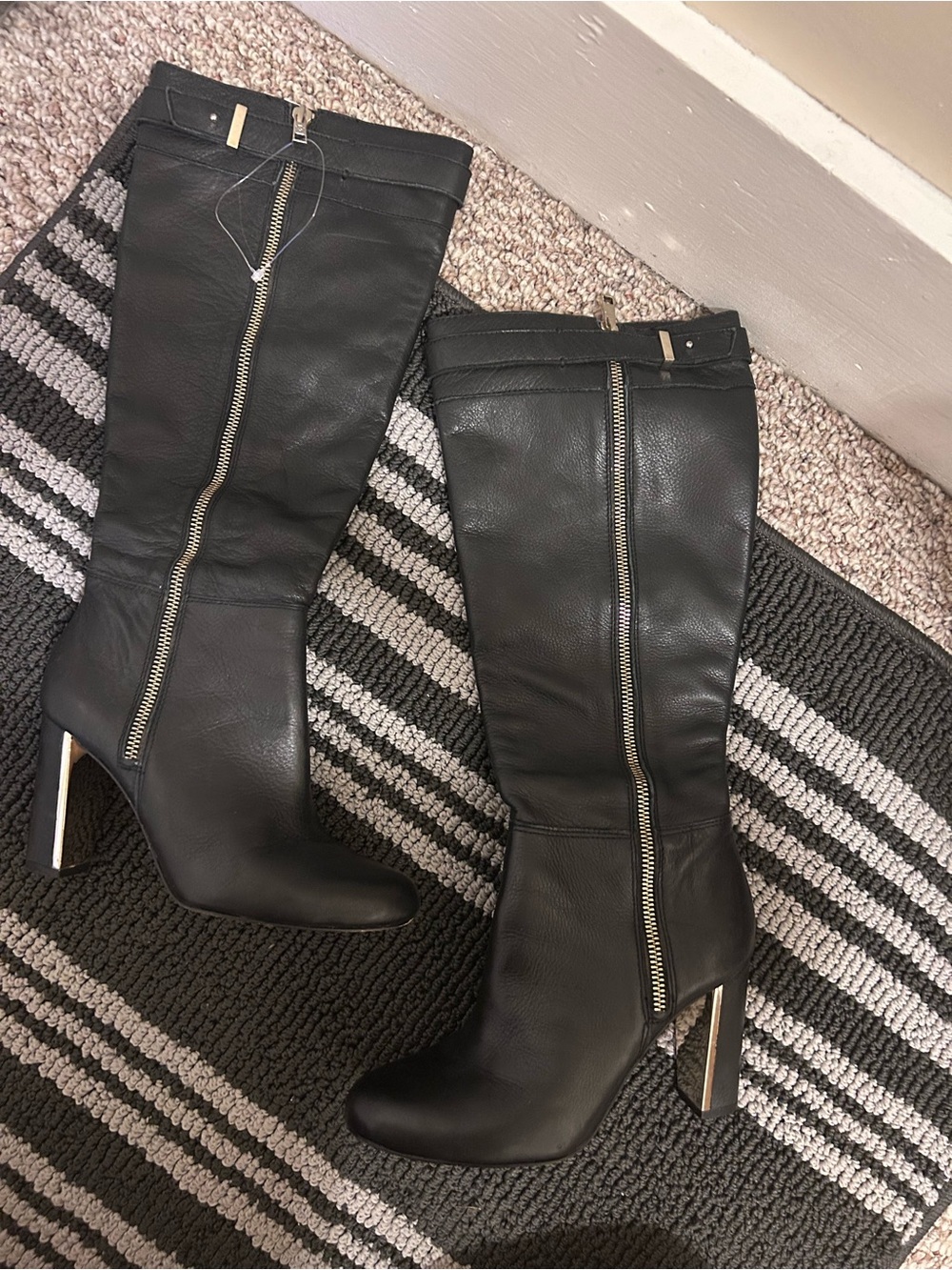 Ann Taylor Black Leather Mid-Calf Zip Heeled Boots